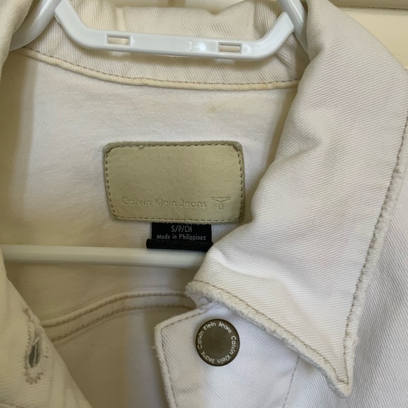 Calvin Klein white jean jacket - Picture 2 of 3